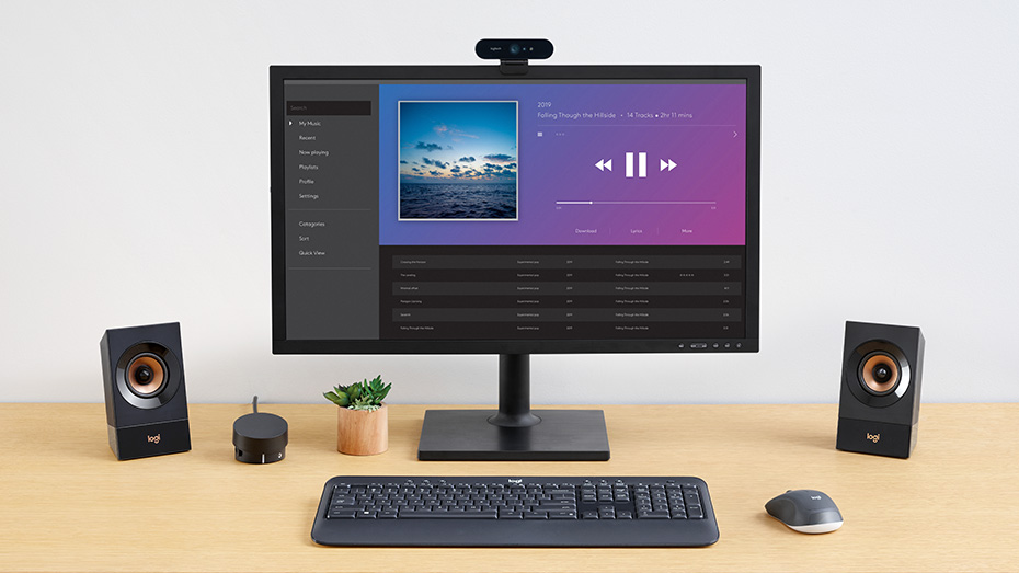 computer desk with speakers