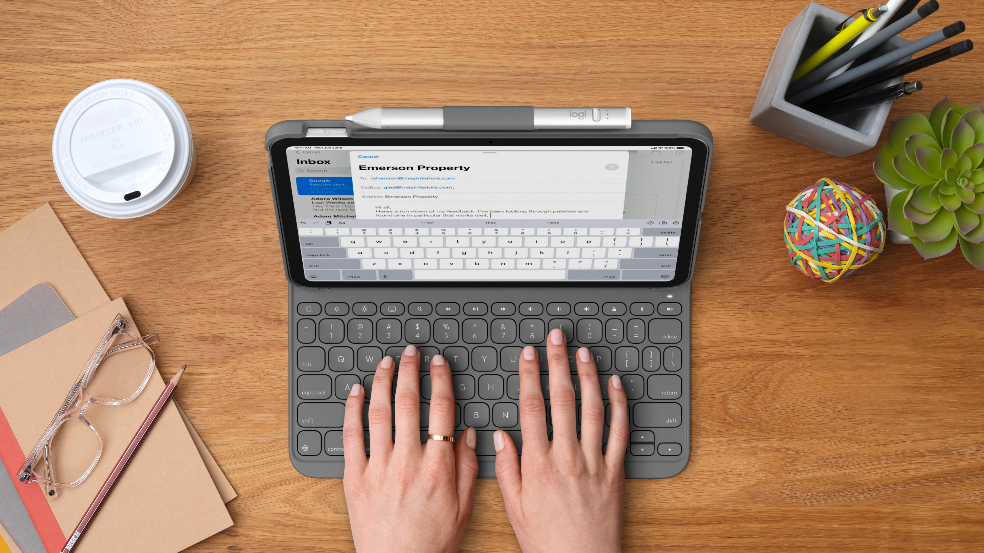 Logicool Slim Folio iPadキーボードケース（iPad および iPad Air用）