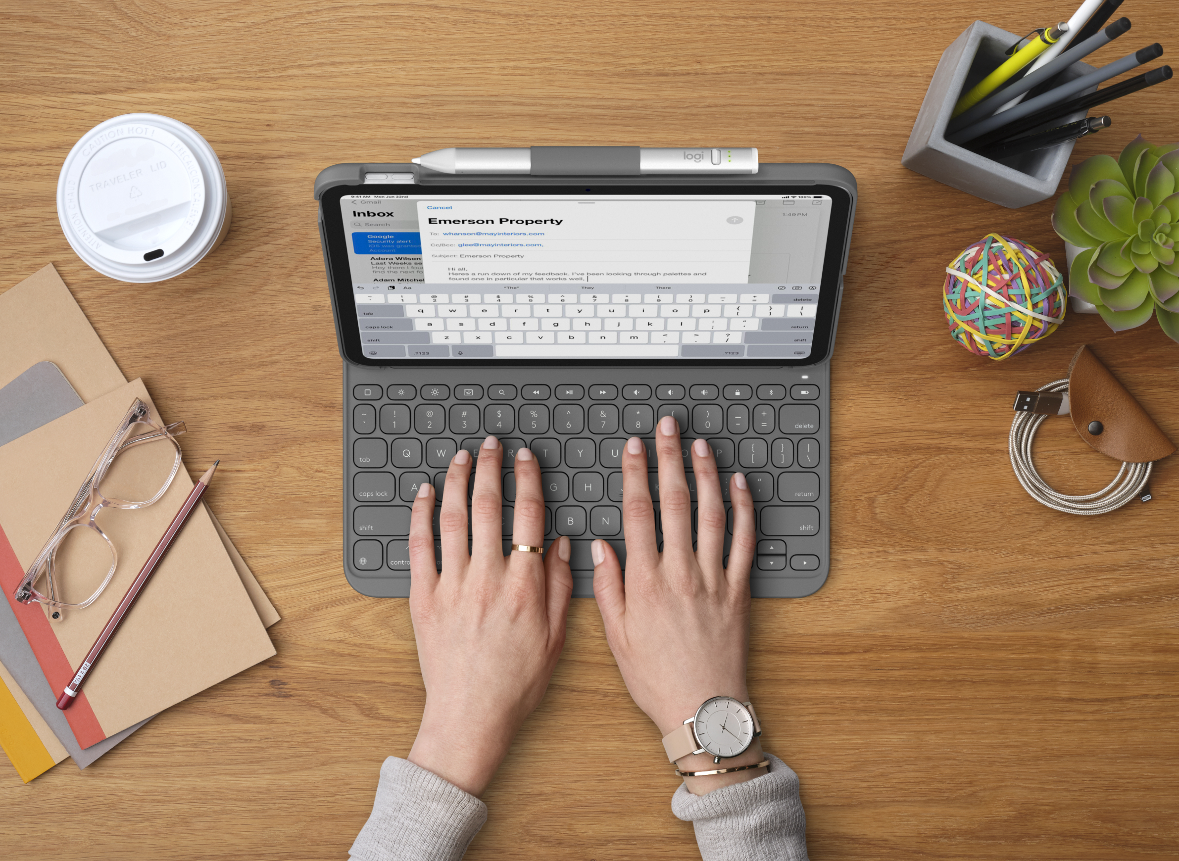 Logicool Slim Folio iPadキーボードケース（iPad および iPad Air用）